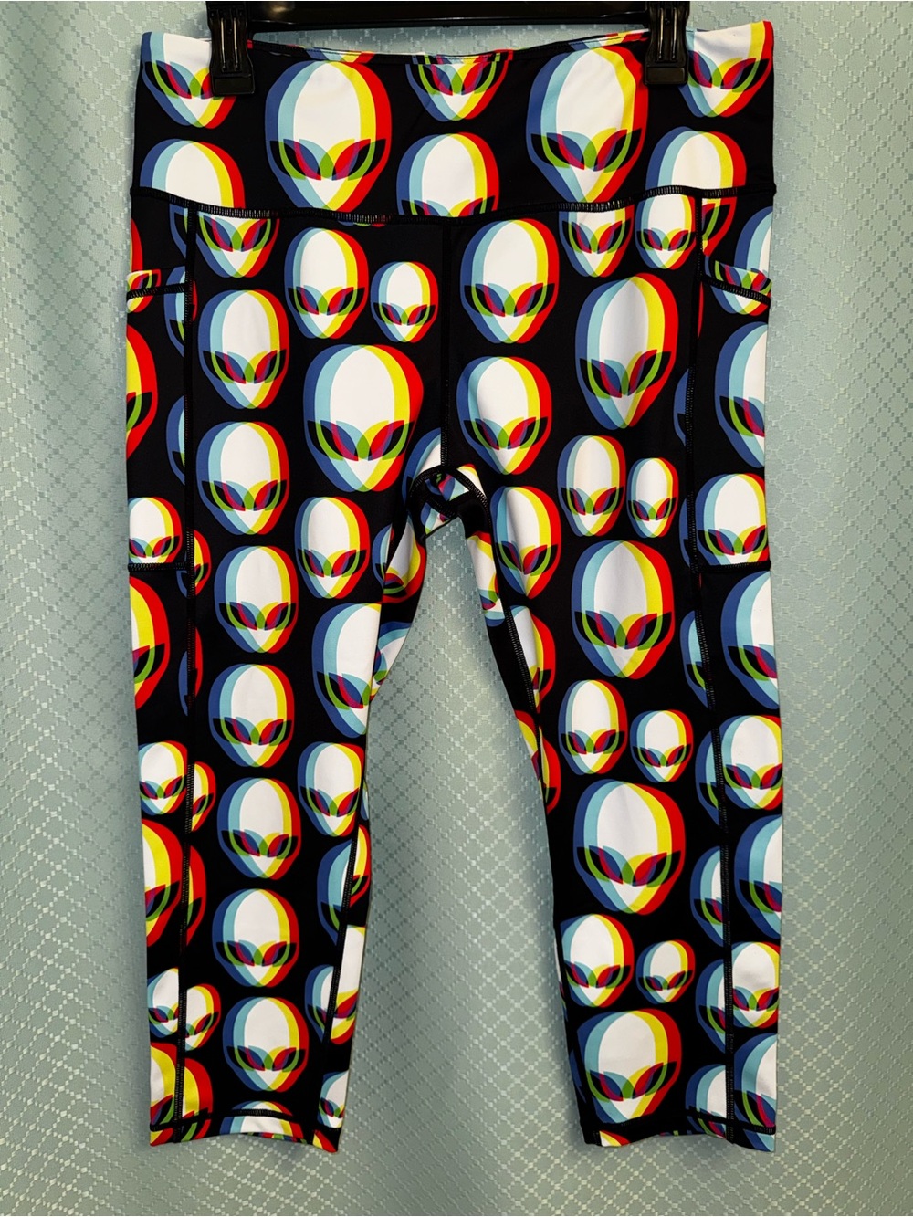 Constantly Varied Gear (CVG) Black Alien Print Active Capri Leggings, XL